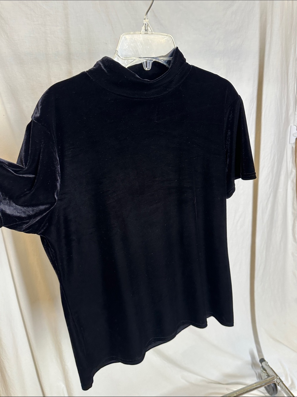 kathy ireland Black Velvet Short Sleeve Mock Neck Top